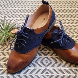 Betsy Oxfords blue canvas and leather